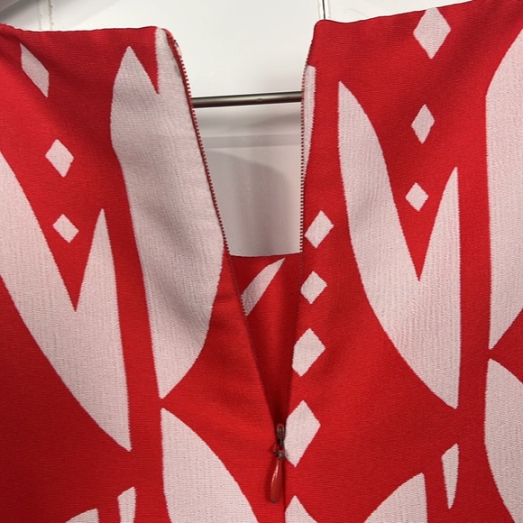 Just Taylor Womens Dress 12 Red White Fit & Flare Sleeveless Zip Back Pleats EUC - Picture 9 of 15